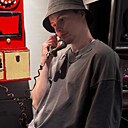 Денис, 24 года