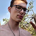 Илья, 22 года