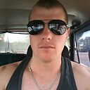 Евгении, 33 года