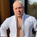 Илья, 33 года