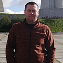 Он, 44 года