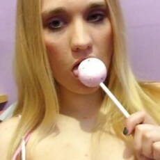 Фотография девушки Аленка, 20 лет из г. Ачинск