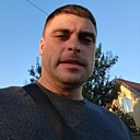 Антон, 33 года