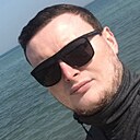 Yan, 32 года