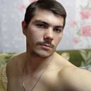 Максим, 22 года