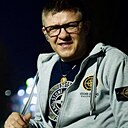 Он, 43 года