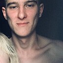 Денис, 22 года