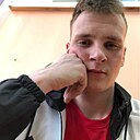 Макс, 24 года