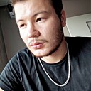 Максим, 24 года
