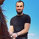 Russel, 33 года