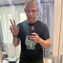 Макс, 33 года