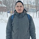 Макс, 33 года