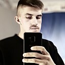Артем, 25 лет