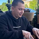 Максим, 25 лет
