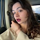 Медина, 22 года