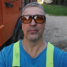 Фотография мужчины Dmitriy, 52 года из г. Ухта