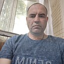 Ден, 44 года