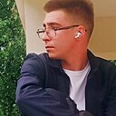 Максим, 21 год