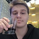 Виктор, 24 года