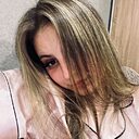Полина, 22 года