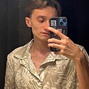 Денис, 24 года