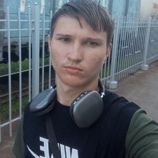 Фотография мужчины Олег Комиссаров, 18 лет из г. Гатчина