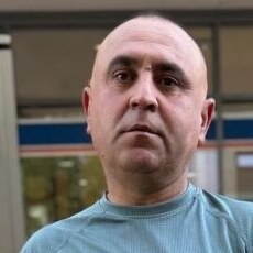 Қамар, 44 из г. Саарбрюкен.