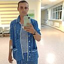 Максим, 33 года