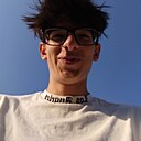 El, 19 лет
