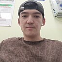 Исломжон, 22 года