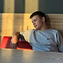Виктор, 18 лет