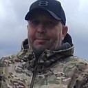 Ден, 52 года