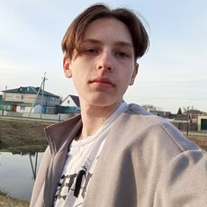 Фотография мужчины Денис, 19 лет из г. Омск