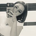 Вика, 18 лет