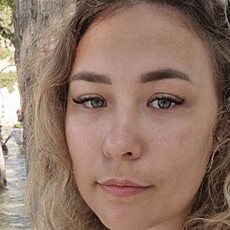 Фотография девушки Дана, 20 лет из г. Зеленогорск (Красноярский Край)