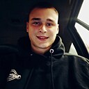 Макс, 24 года