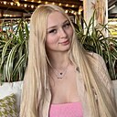 Николь, 22 года