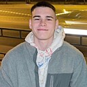 Денис, 23 года