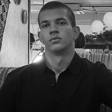 Фотография мужчины Максим, 19 лет из г. Екатеринбург