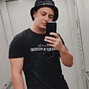 Max, 32 года