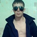 Олег Довлетгарев, 28 лет