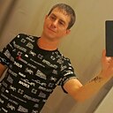 Макс, 33 года