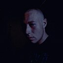 Неизвестно, 18 лет