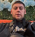 Максим, 33 года