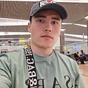 Абдукодир, 24 года