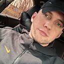 Макс, 32 года