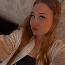 Nina, 24 года