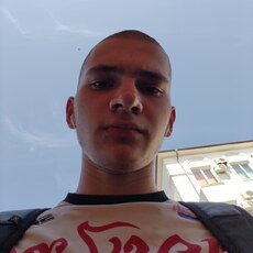 Фотография мужчины Василий, 18 лет из г. Ростов-на-Дону