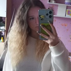 Фотография девушки Вика, 18 лет из г. Комсомольск-на-Амуре