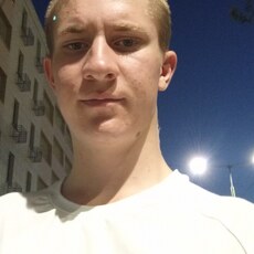 Фотография мужчины Даниил, 18 лет из г. Новочеркасск